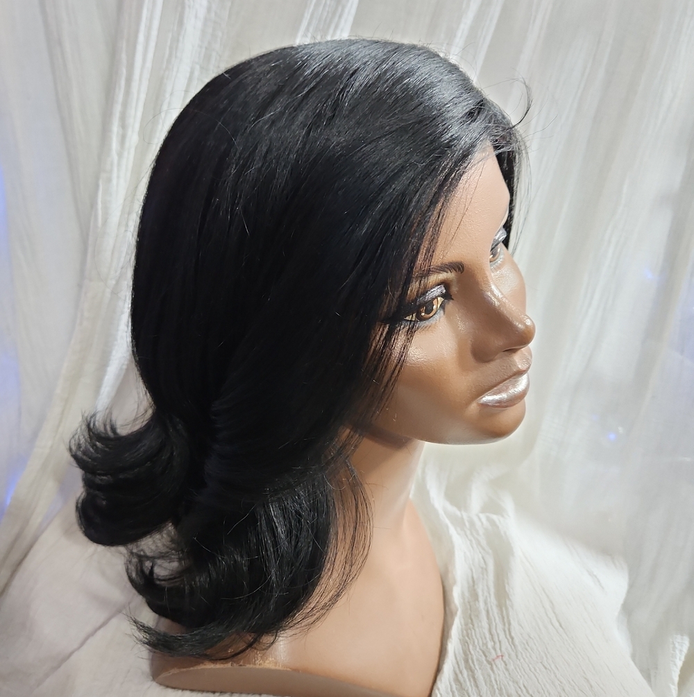 Freetress Natural Set (L) Classic Black Medium-Length Layered Wig